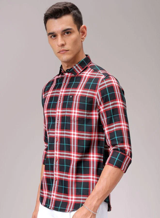 The Indian Garage Co Men Slim Fit Checkered Full Sleeves Cutaway Collar Casual Shirt