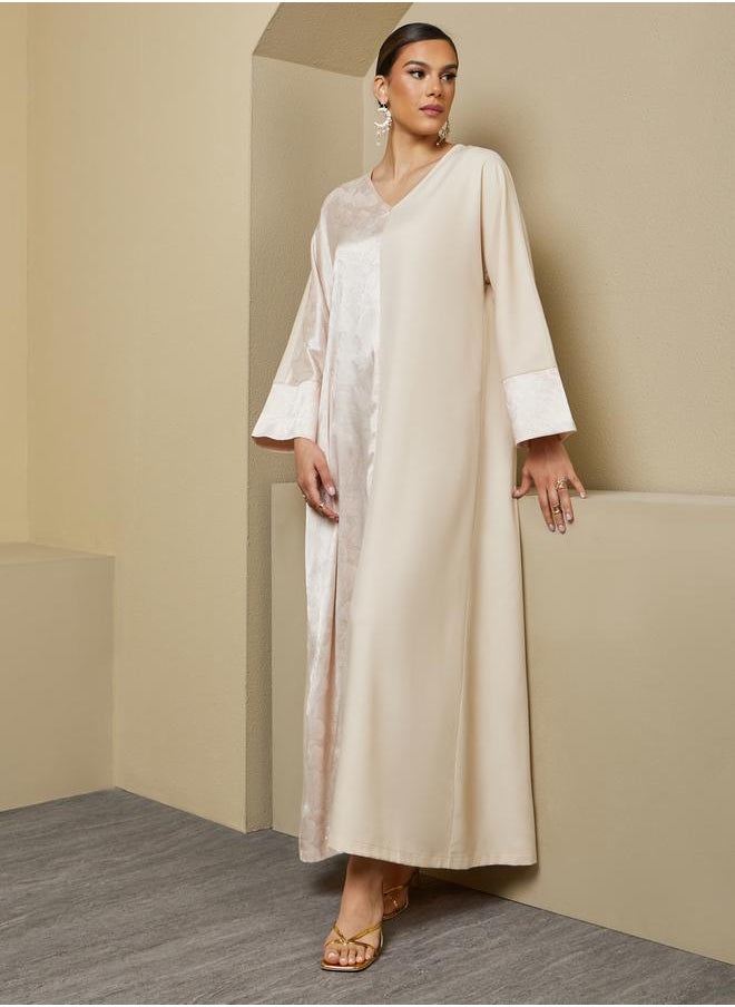 Styli - Jacquard Panel V-Neck A-Line Jalabiya - Image 1