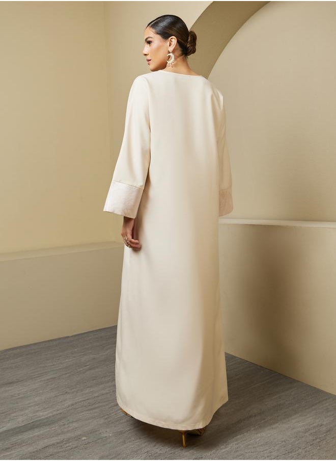Styli - Jacquard Panel V-Neck A-Line Jalabiya - Image 1