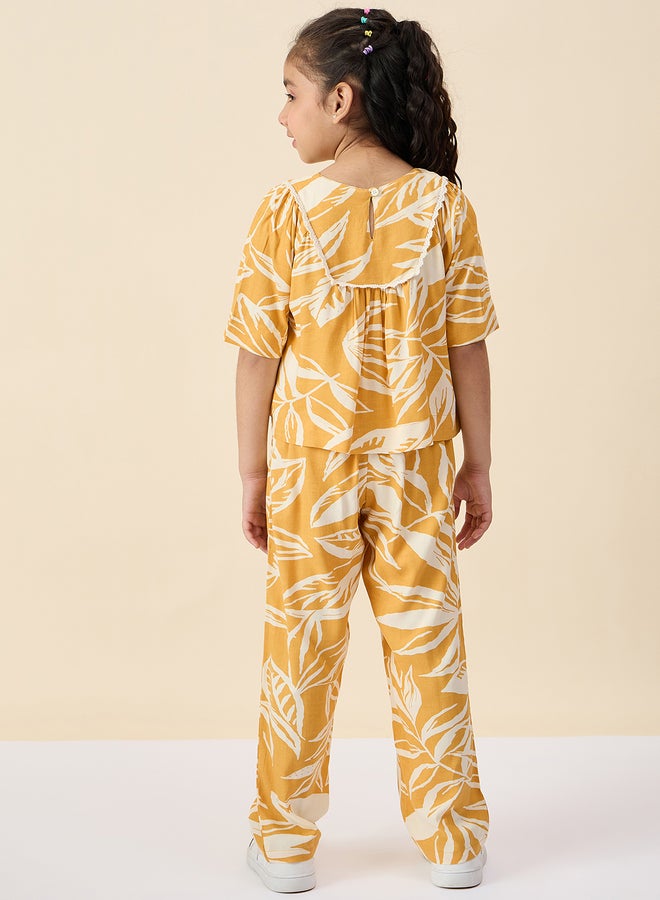 ستايلو بج طقم بلوزة وبنطلون بطبعة زهور بياقة مستديرة من ستايلو بوغ - Image 4