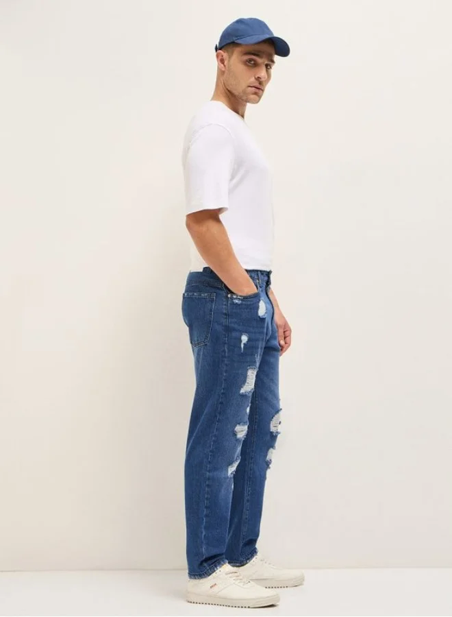 The Bear House  Men's Blue with Light Fade High Distressed Mid-Rise Relaxed Fit Jeans Classic Comfort With Modern Style, Perfect For Everyday Casual Looks And Effortless Streetwear Vibes for Men | Best Price UAE
