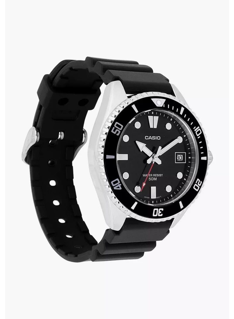 Casio Unisex Dive Watch - MDV-10-1A1VDF Black Dial - Image 2