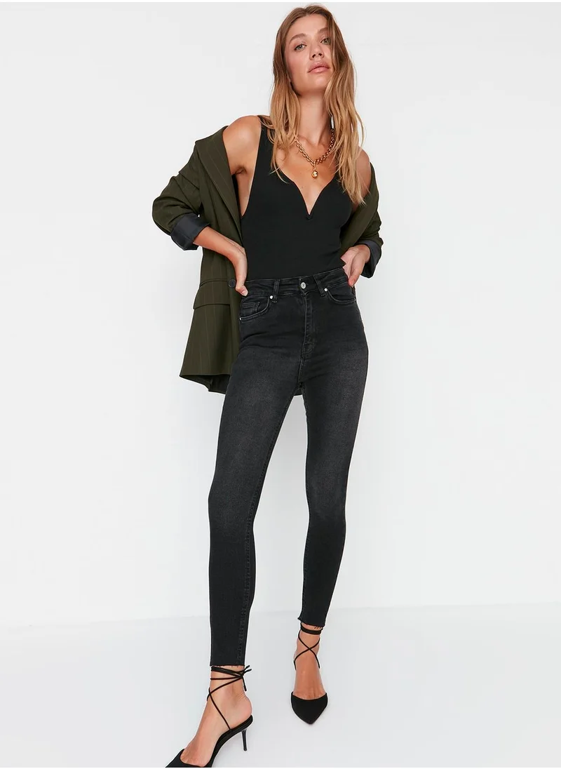 trendyol Dark Wash Skinny Jeans