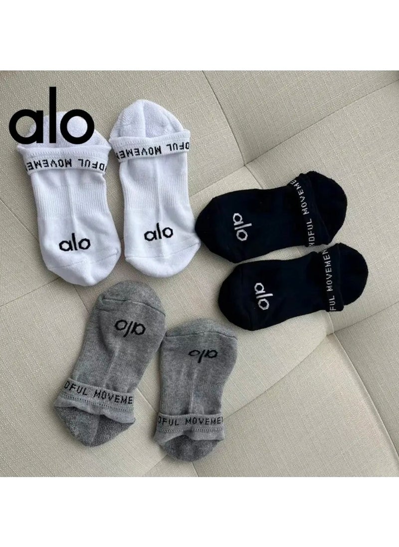 Alo Yoga - Alo Yoga Sports Socks, 1 pair - Image 1