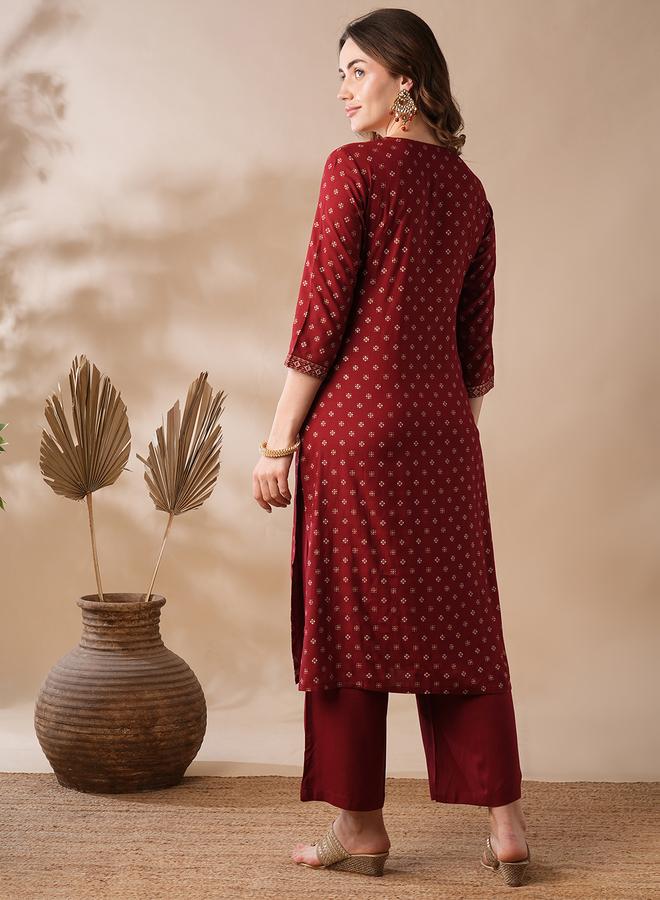 جلو باص طقم كورتا مستقيمة للعمل بطبعة ذهبية مع بنطال بخصر مطاطي - Image 3