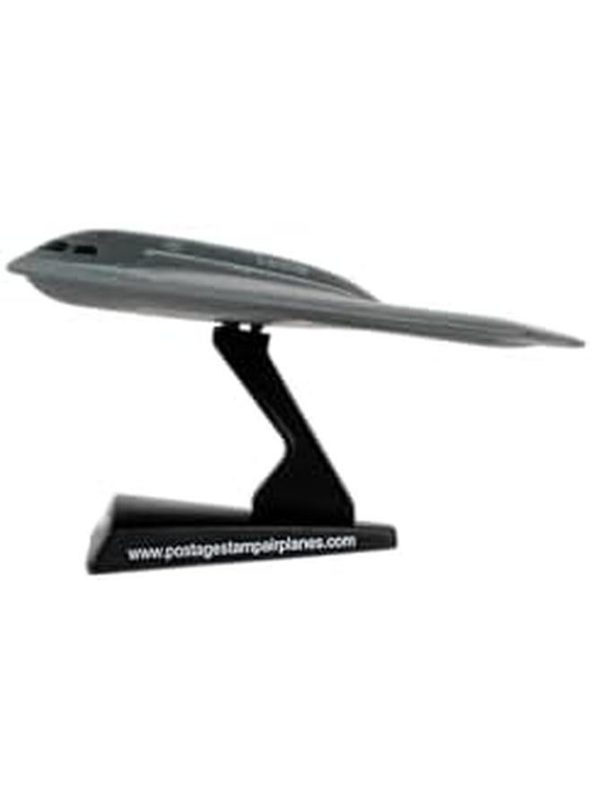 Daron Worldwide Trading B 2 Spirit Vehicle 1 280 Scale Gray Unisex Children - Image 4