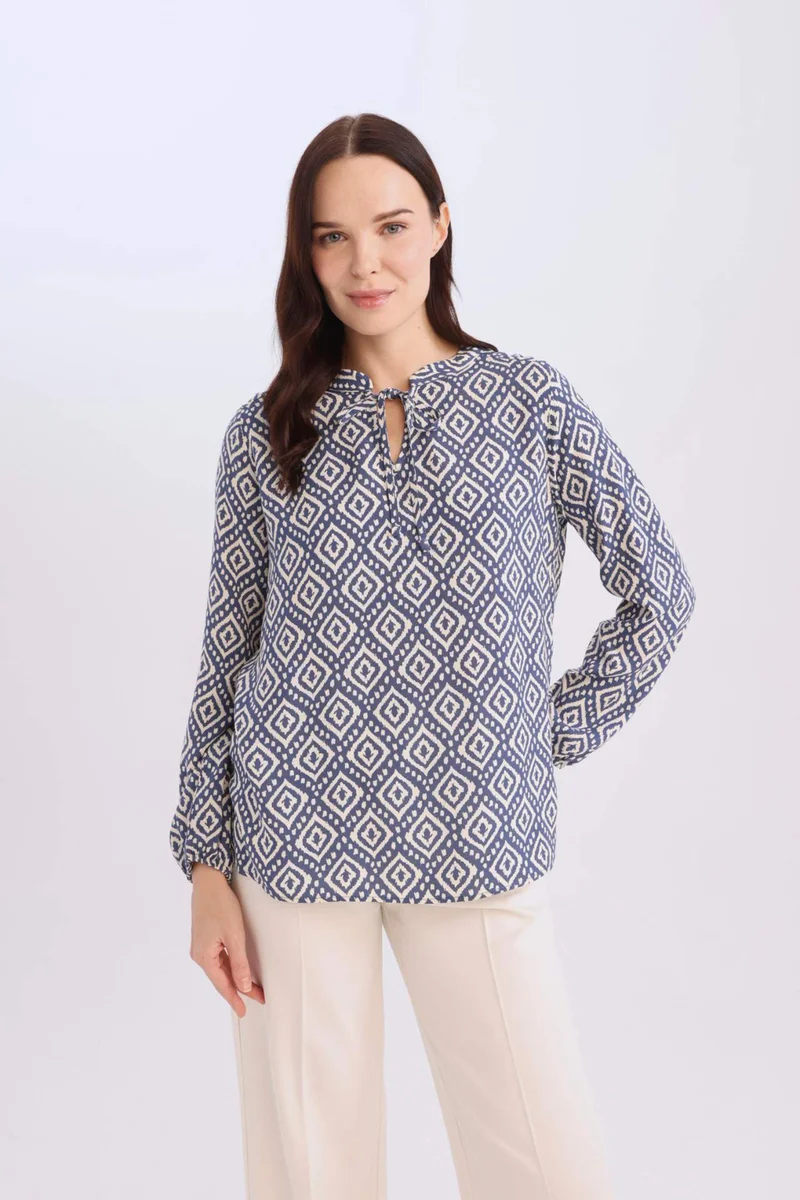 DeFacto Regular Fit Crew Neck Printed Long Sleeve Blouse