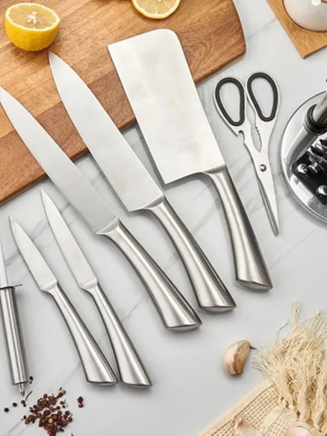 كويزين أرت Cuisine Art 8-Pieces Professional Kitchen Knife Set with Revolving Stand