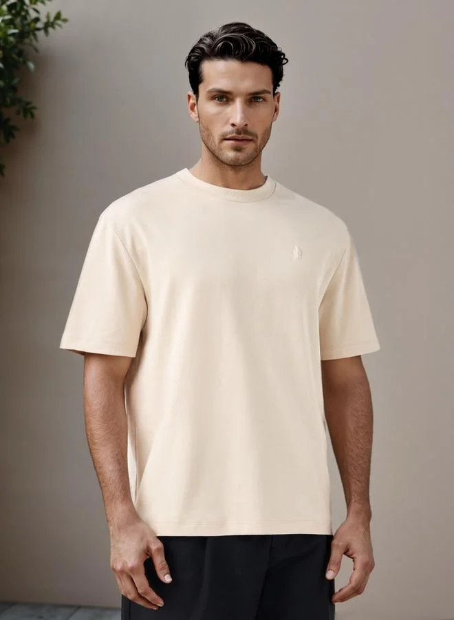 Emperor Logo Print Crew Neck T-shirt with Short Sleeves