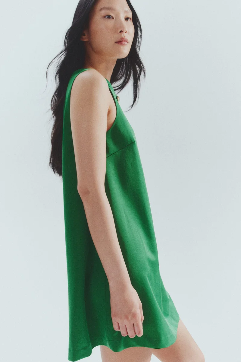 اتش اند ام فستان بتصميم