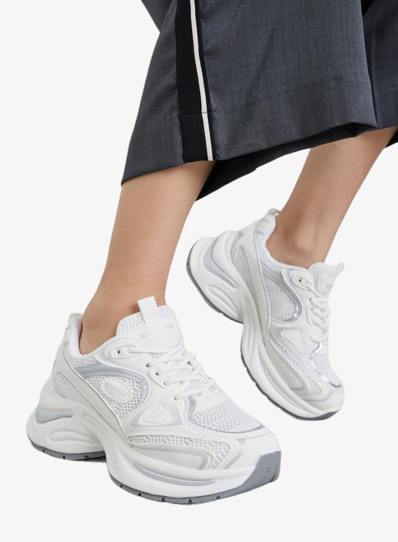 ستايلي اكتيف حذاء سنيكرز بنعل شانكي ورباط غلق - Image 1