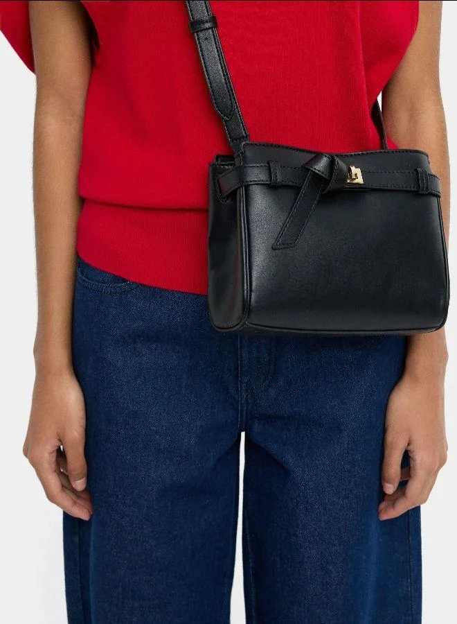 بارفوا حقيبة كروس بودي مع تفاصيل الحزام