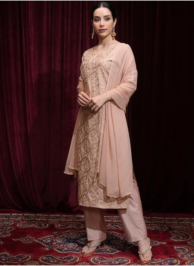 فيشود Women Peach Embroidered Kurta Set by Styli