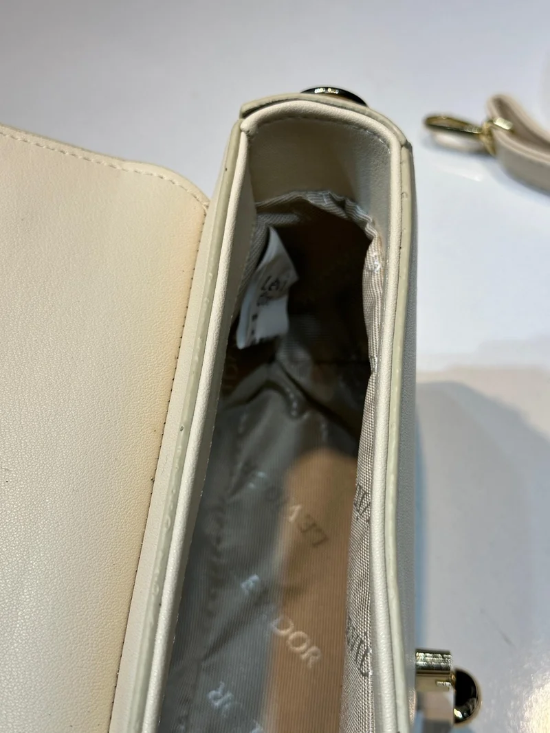 ليفيدور Special Color Combination Faux Leather Women's Shoulder and Shoulder Bag Designed as a Handbag 930164.KRM