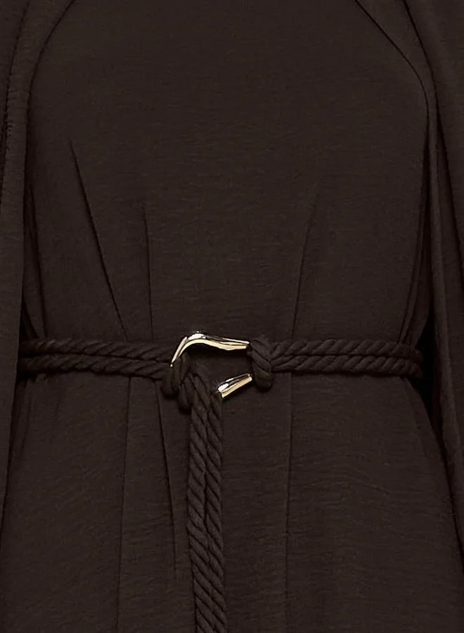 ايكونيك Iconic A-line Maxi Dress with Cape Sleeves