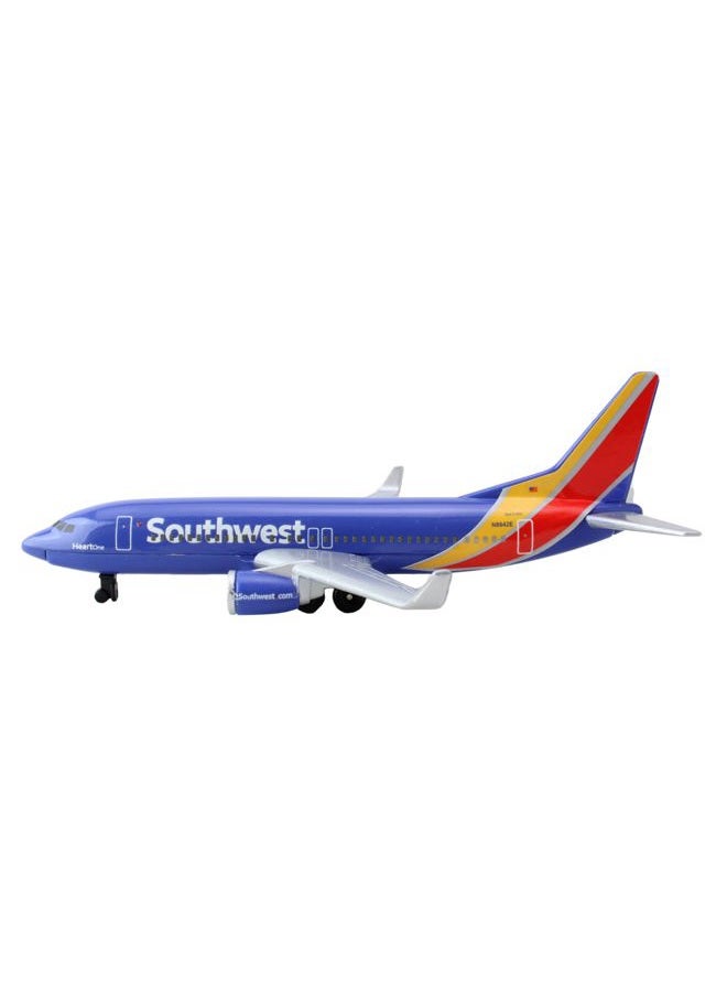 Daron Southwest Airlines Airport Playset with Die-Cast Metal Model Airplane with Plastic Parts, Cars and Transportation Toys for Kids Ages 3+ - Image 3