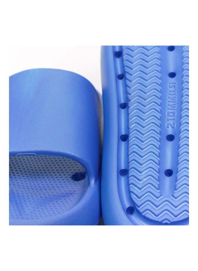 CUBS - CUBS Kids Cloud Slipper Royal Blue 23/24 - Image 1