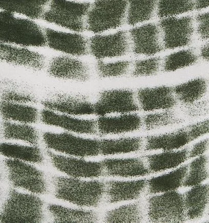 Liquorish فستان ماكسي بتأثير الصباغة باللون الكاكي