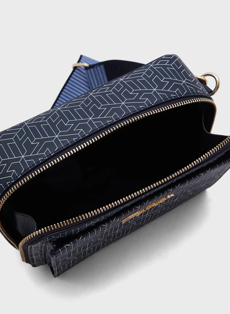 TOMMY HILFIGER Narrow Strap Crossbody