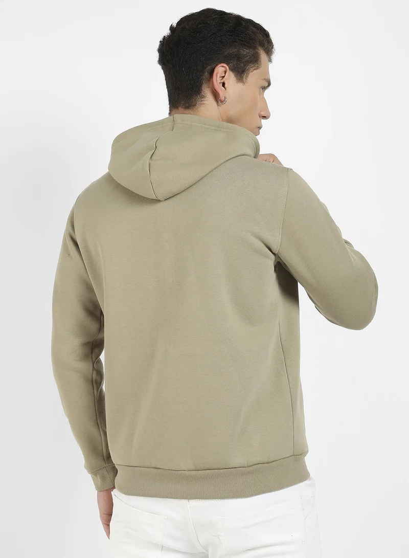 Campus Sutra Men's Beige Zip-Front Hoodie With Contrast Drawstring