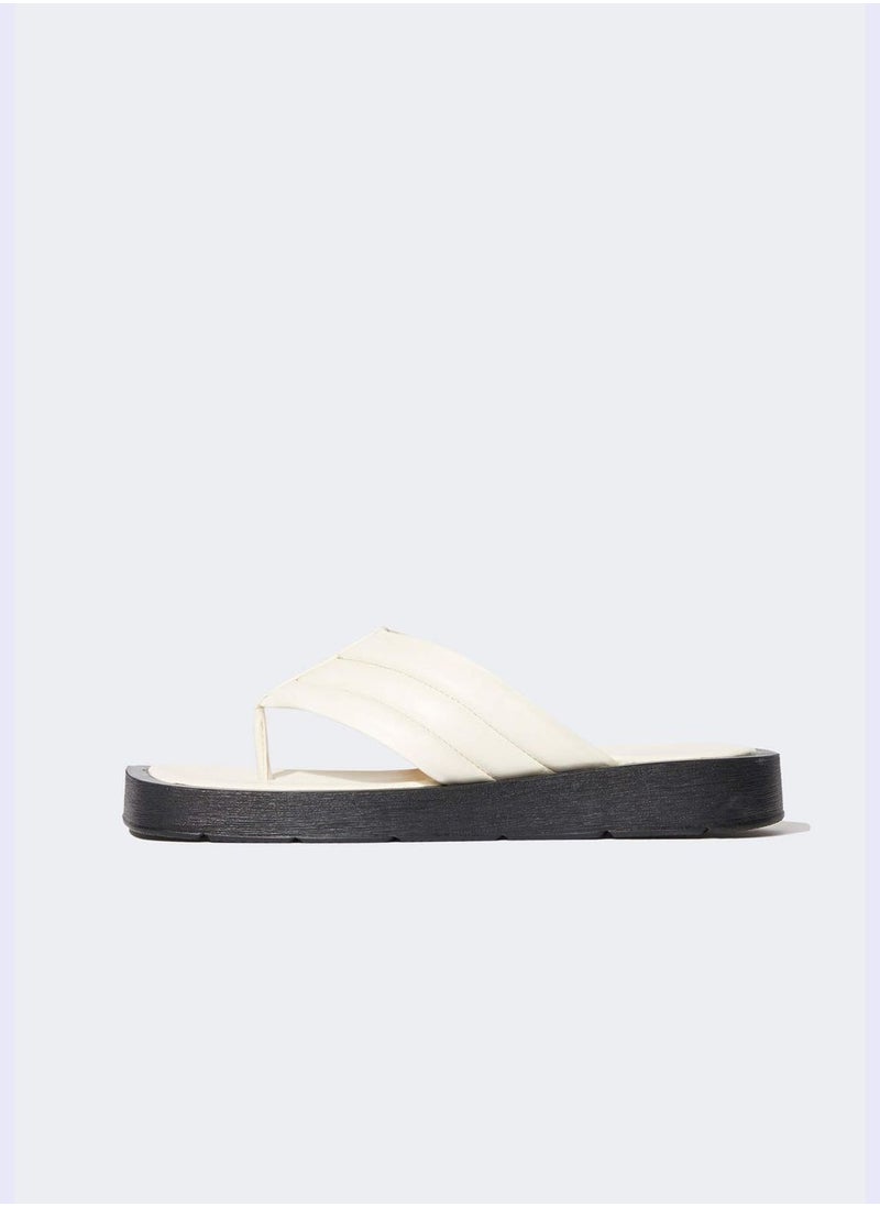 DeFacto Flat Sole Flip Flop  - Image 3