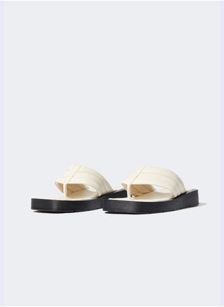 Flat Sole Flip Flop - pzsku/ZBE9CC47C3A8F5E6AC6D5Z/45/_/1694673228/c7174f12-bf6b-456c-9ea0-387690713a84