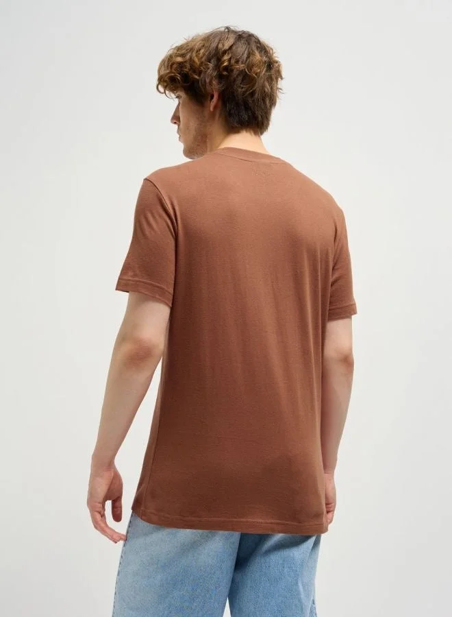 THE BEAR HOUSE  Men's Solid Crew Neck Relax Fit T-Shirt Perfect For Casual Wear, Gym, Travel, Or Layering Stylish And Versatile Essential For Every Wardrobe for Men | Best Price UAE