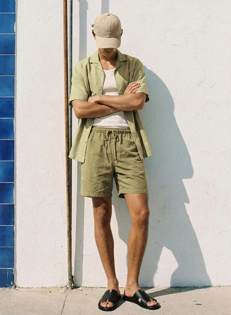 دينيس لينغو Light Green Cotton Linen Solid Button Down Relaxed Shirt For Men