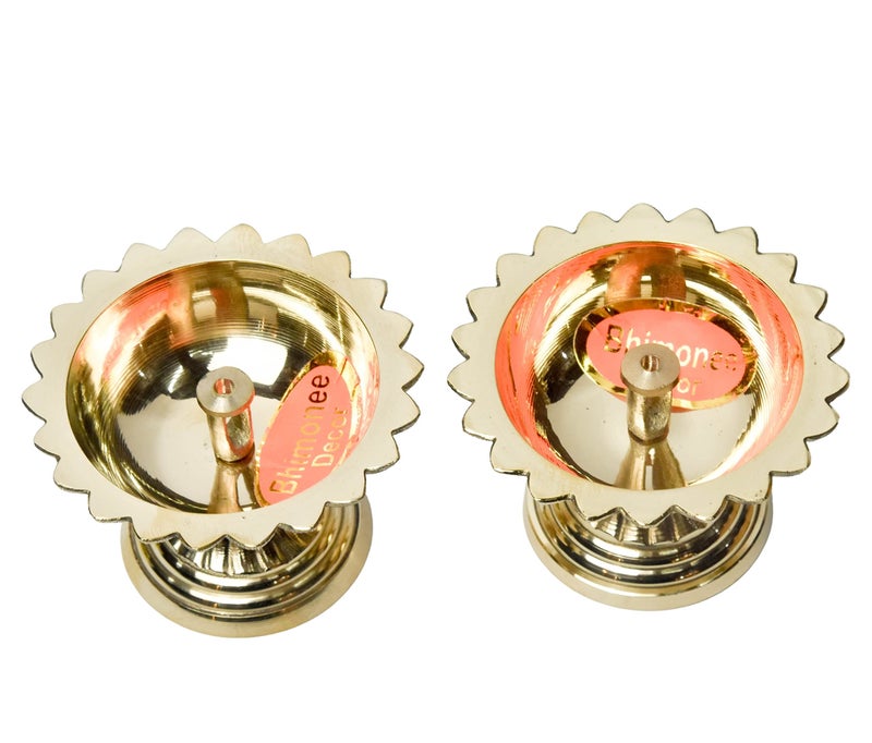 Bhimonee Decor | Pure Brass Sunflower Deep | Deepak | Diya for Pooja Purposes | 1.8 Inches | 130 gm | Traditional Brass Lamp for Home Temple & Religious Ceremonies - Image 4