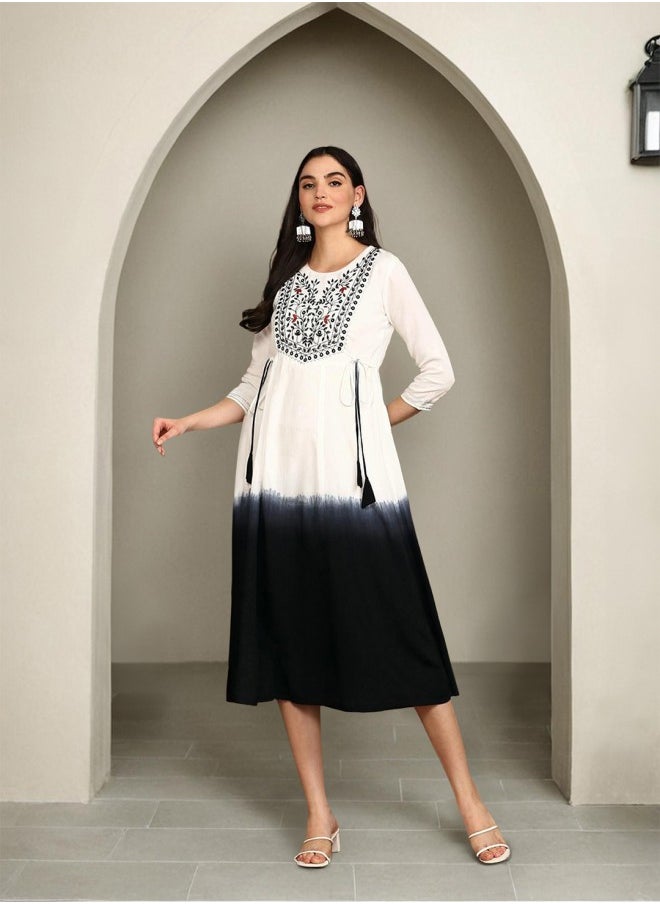 ISHIN - Women's Multicolour 100% Cotton Self Design A-Line Kurta - Image 1