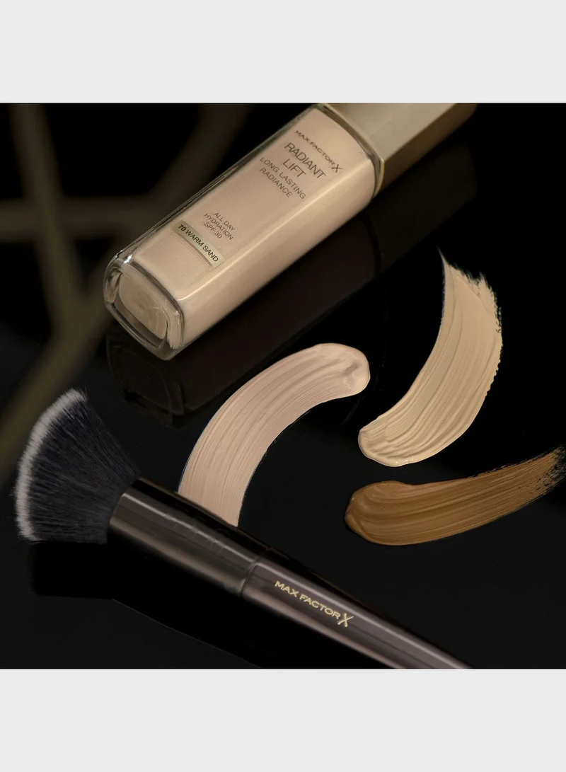 Max Factor Pro Foundation Blender Brush F10 by Mashael Ajeel