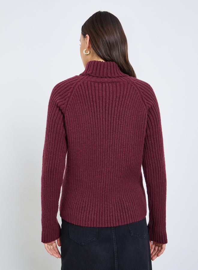 ستايلي سويتر بوكسي بطول عادي وياقة عالية - Image 5