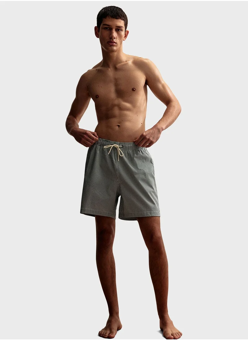 اتش اند ام Straight Fit Swim Shorts