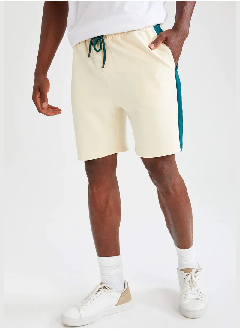 DeFacto Regular Fit Elastic Waist Shorts