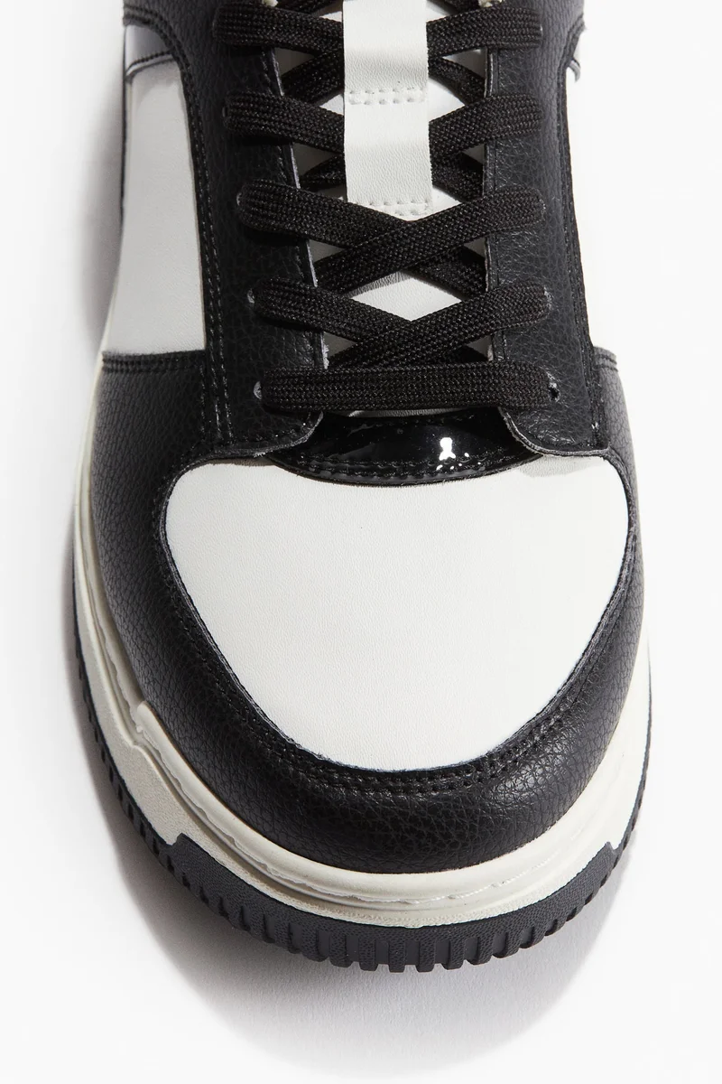 اتش اند ام Trainers