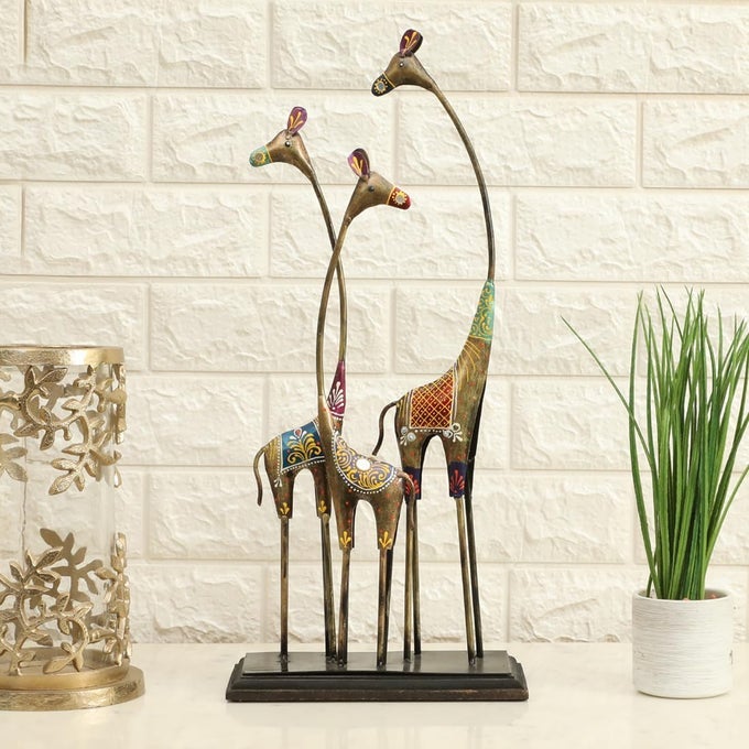 MULTICOLOUR METAL WOOD GOLDIE GIRAFFE2 FIGURINE FOR LIVING ROOM BEDROOM DINING ROOM HALLWAY ENTRYWAY OFFICE DECORATIVE SHOWPEICE FOR HOME DESK DECOR TABLE TOP SIZE 9 X 19 INCHES