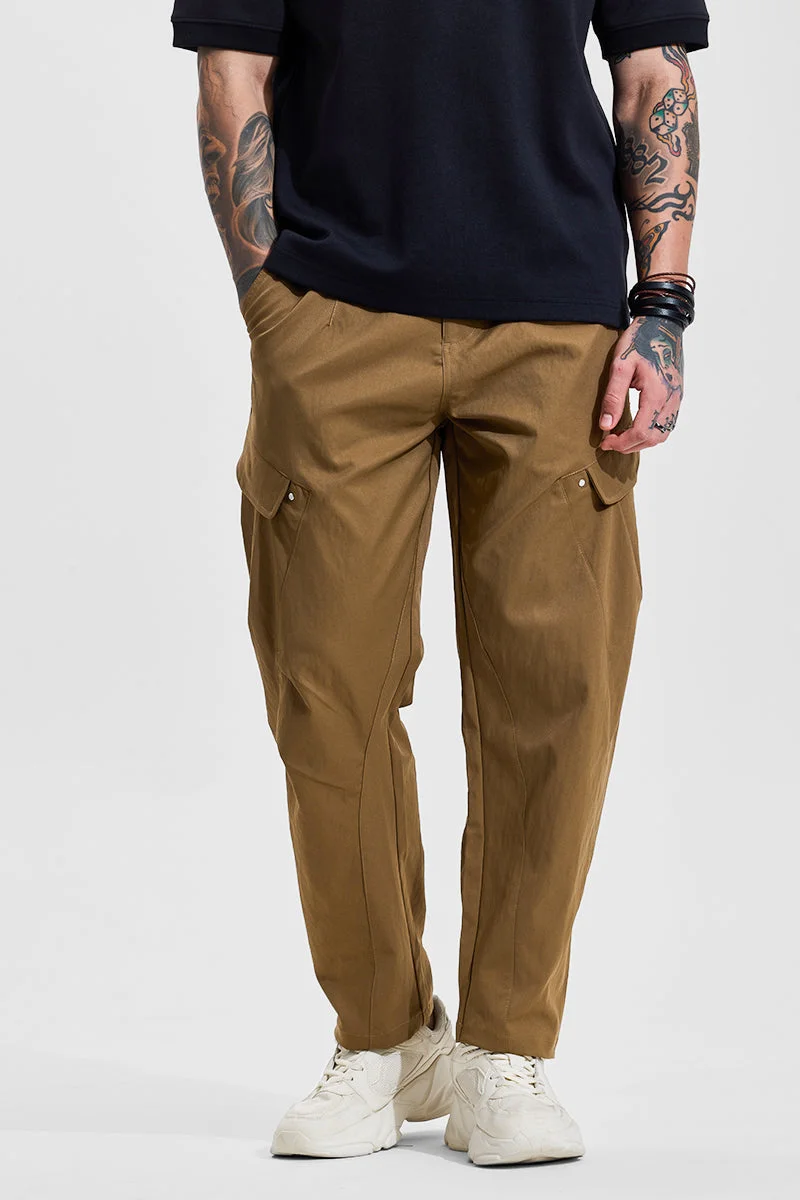 SNITCH بنطلون كارجو بقصة مريحة وخصر متوسط باللون البني
