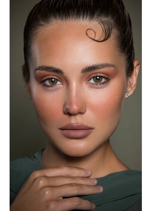 Anesthesia -Addict Marron Colored Contact Lenses That Last Up To 6 Months For A Charming Look - view 4