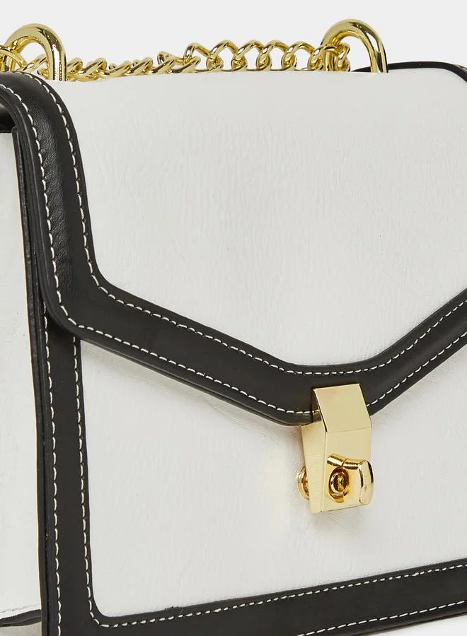 Styli Chain Strap Crossbody Bag