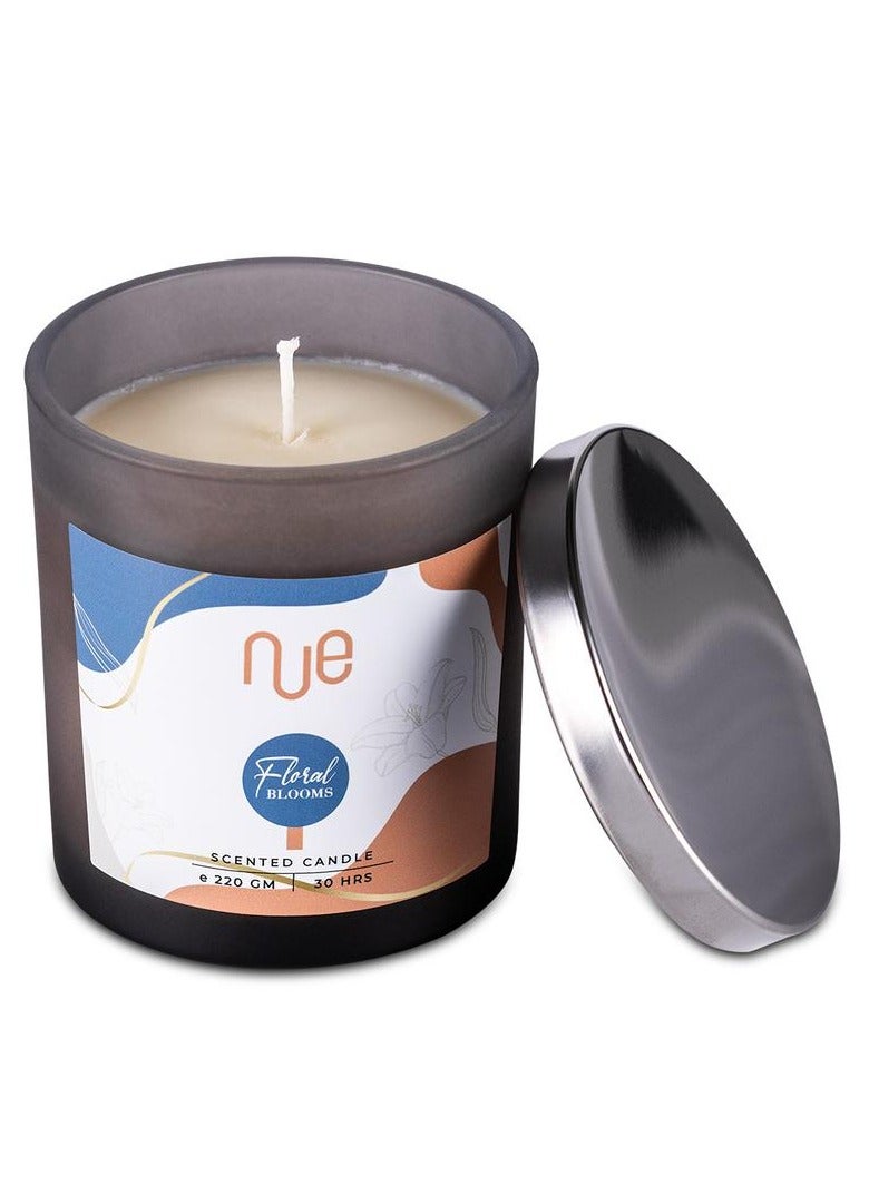Nue Floral Blooms Scented Candle 220G - Image 2