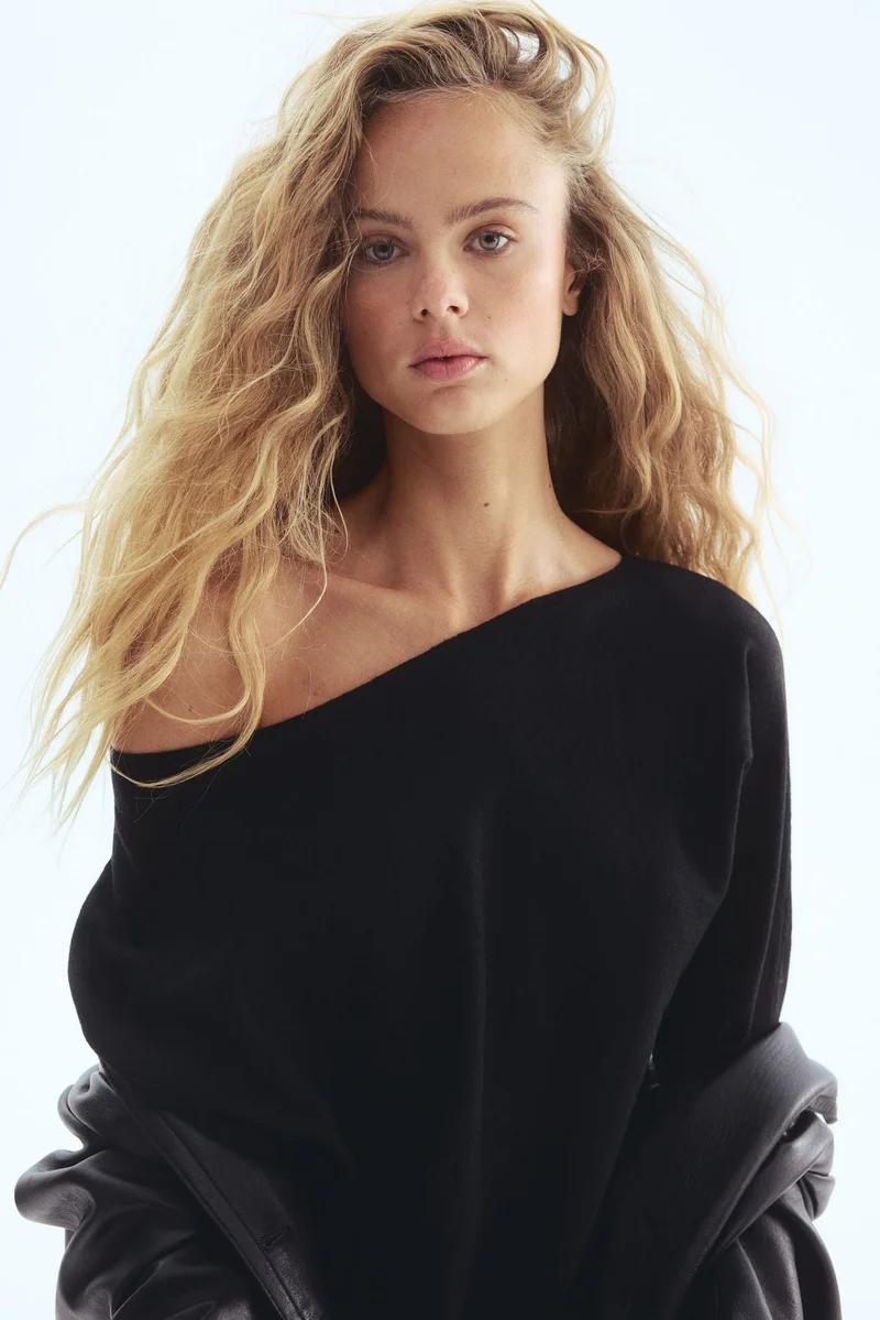 One-shoulder jumper