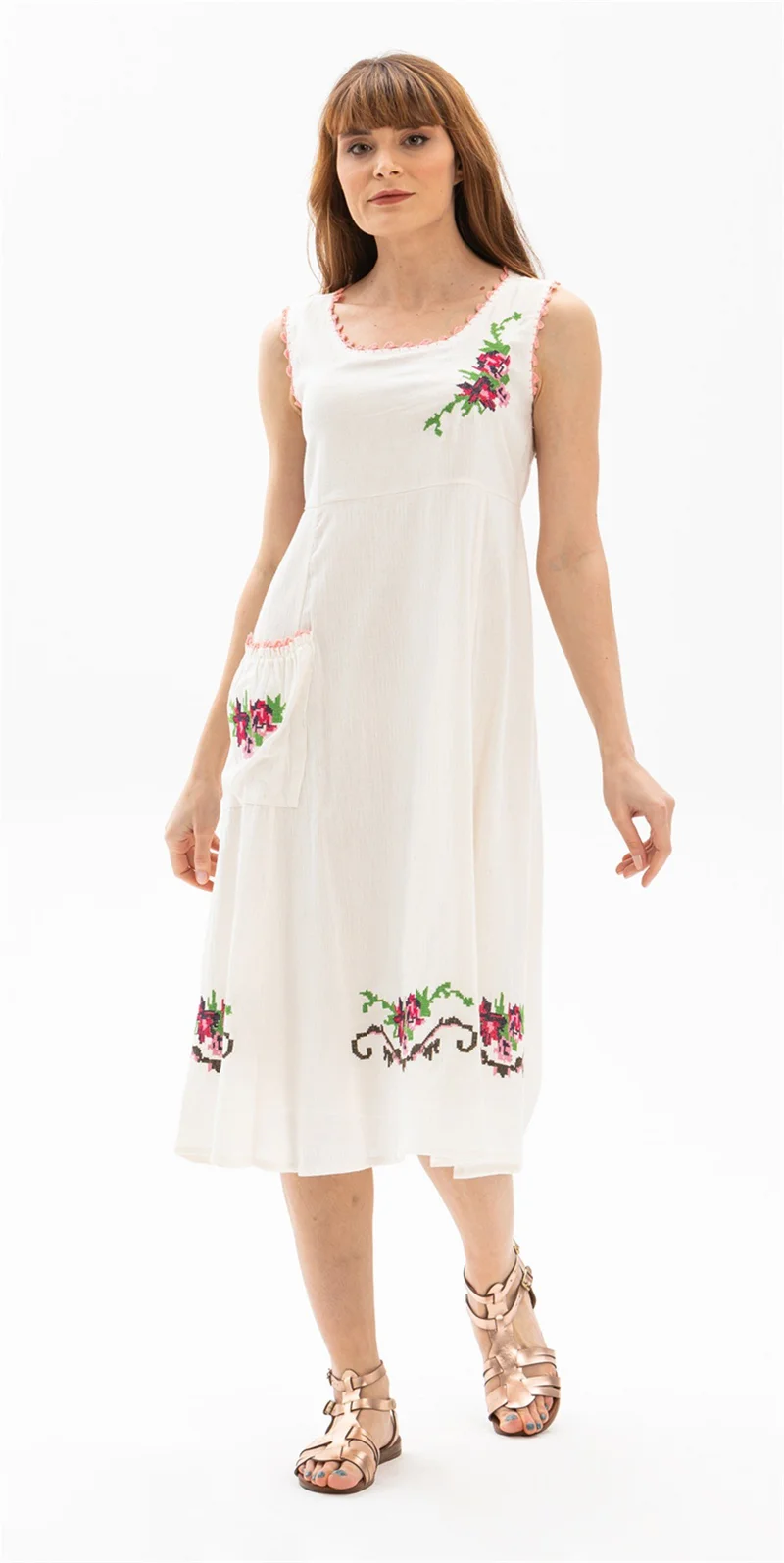 اليش شيل بيزي Embroidered Sleeveless Dress