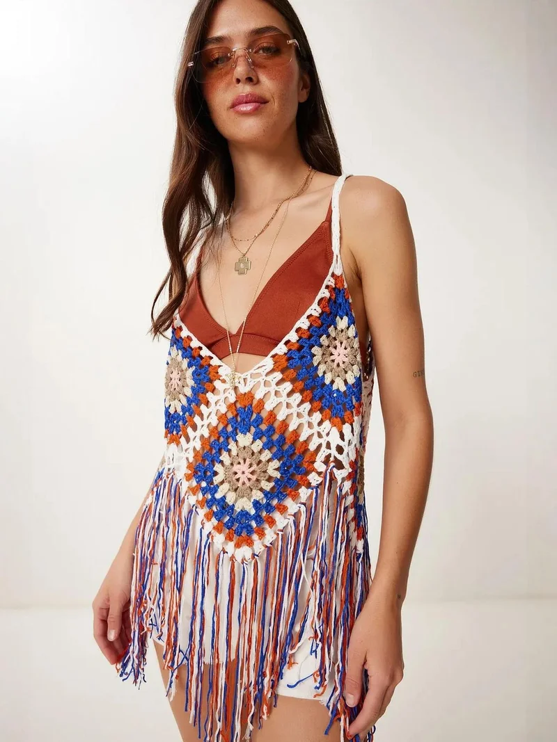 السعادة في إسطنبول ISTANBUL V-Neck Knitted Blouse with Tassel Detail