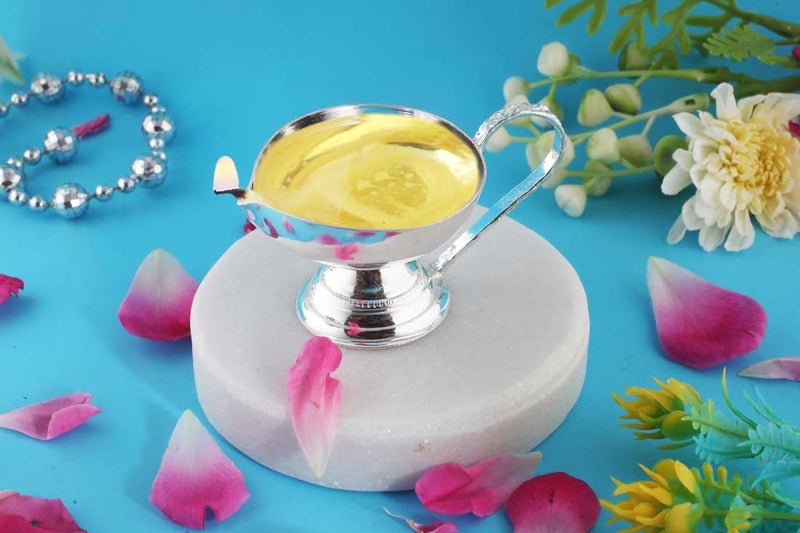 PRD CARATCAFE Pure Silver 925 Traditional Diya with Handle, Decorative Silver Pooja Lamp/Deepak/Deepam for Pooja. Three Sizes (10-15-20 Grams*), for Home, Office & Temple Use. (Medium) - Image 3