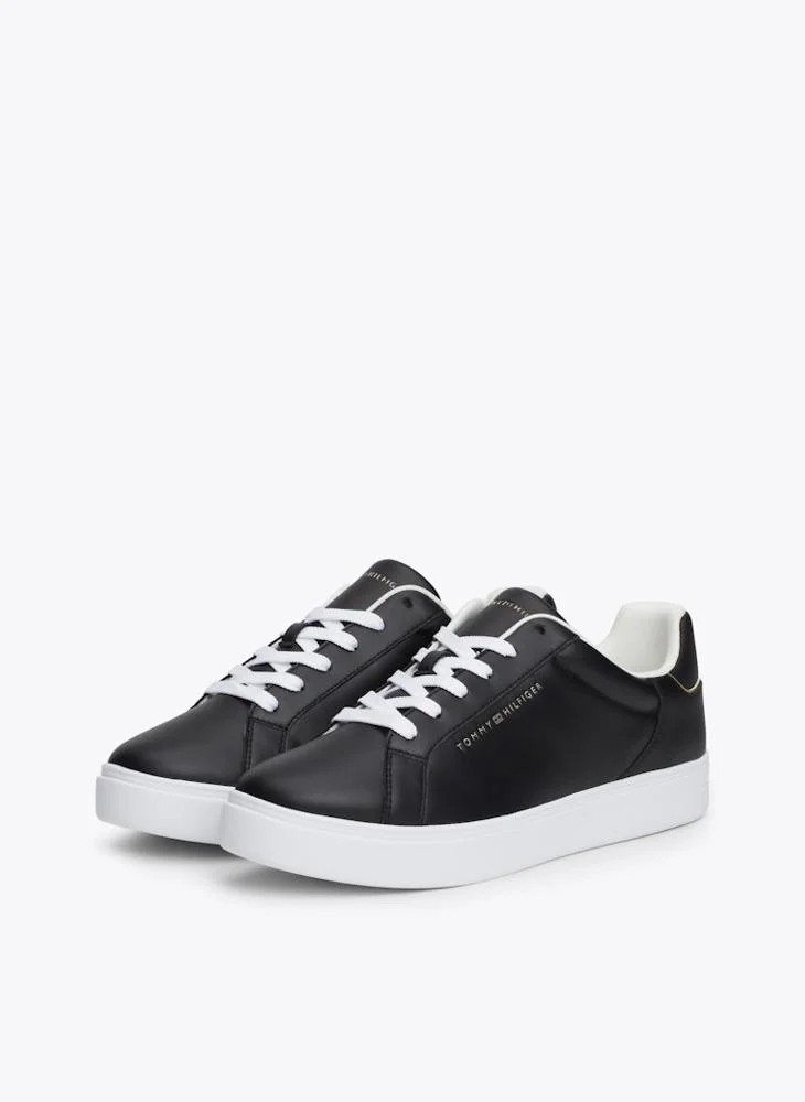 تومي هيلفيغر ESSENTIAL COURT SNEAKER