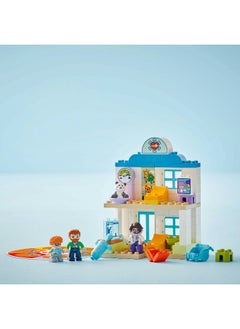 LEGO LEGO DUPLO Town First Time: Visit with the Doctor 10449 Building Set (65 Pieces)  - Image 5