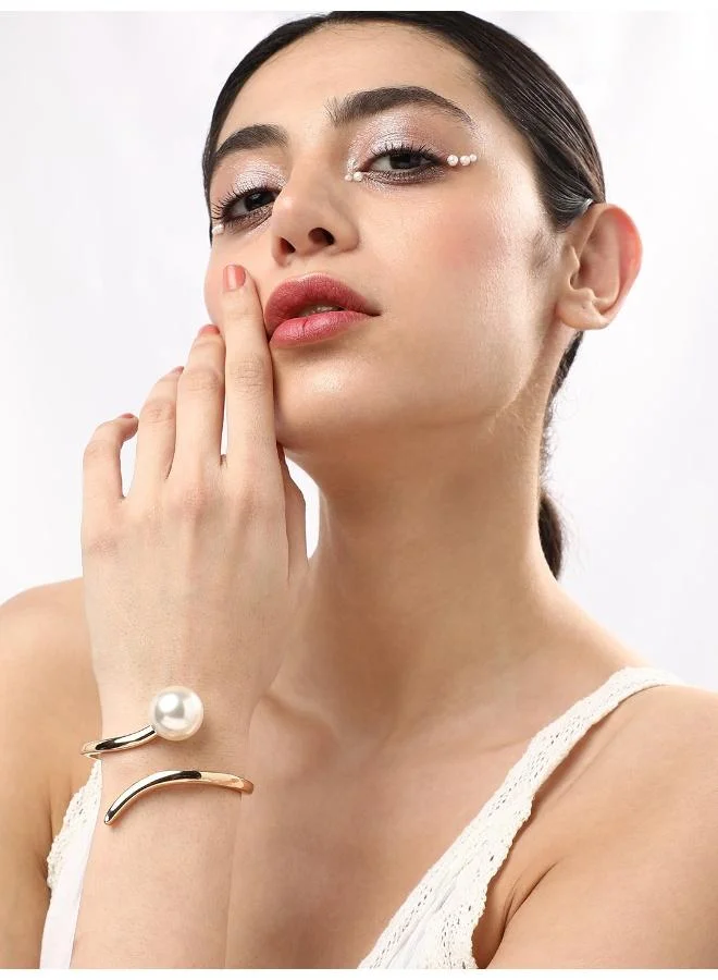 سوهي سوار كاجوال من اللؤلؤ المطلي بالذهب