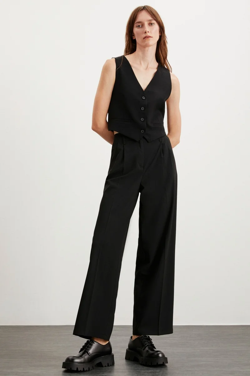 جريميلانج Luzıa Women's Wide Leg Ankle Length Woven Fabric Black Trousers