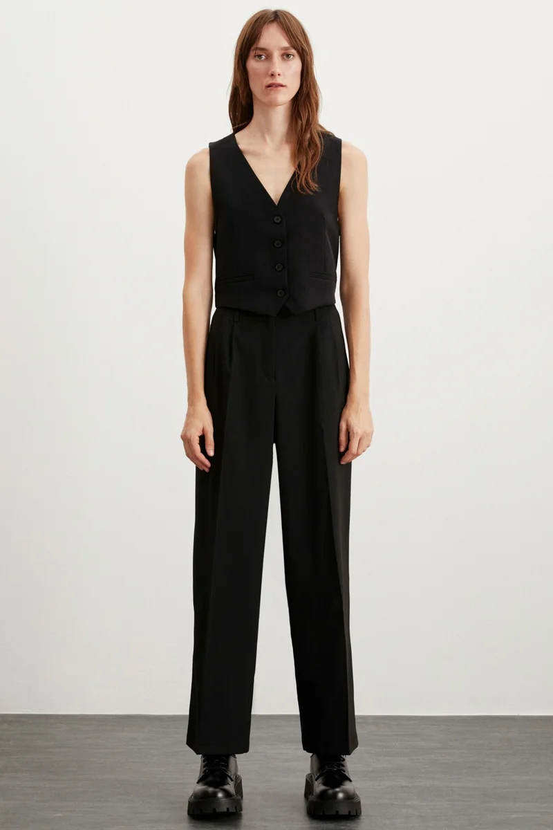 جريميلانج Luzıa Women's Wide Leg Ankle Length Woven Fabric Black Trousers