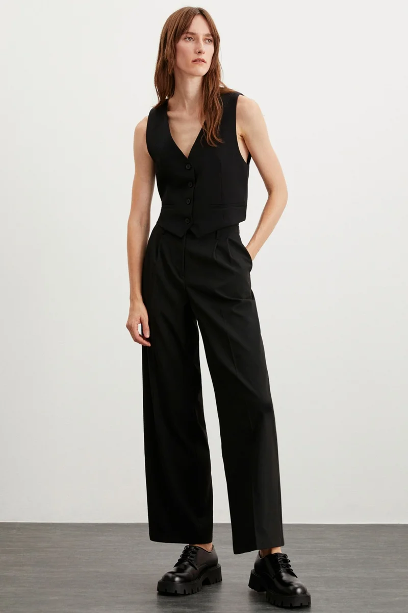 جريميلانج Luzıa Women's Wide Leg Ankle Length Woven Fabric Black Trousers